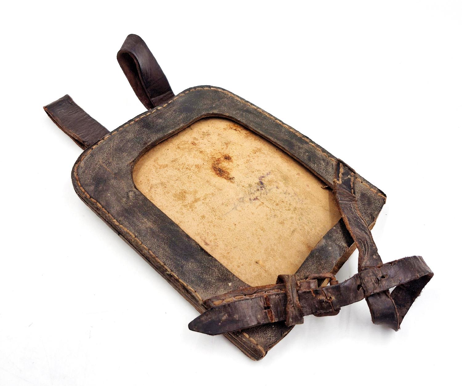 militaria : Porte pelle allemand fin de guerre prestoff noir / sable