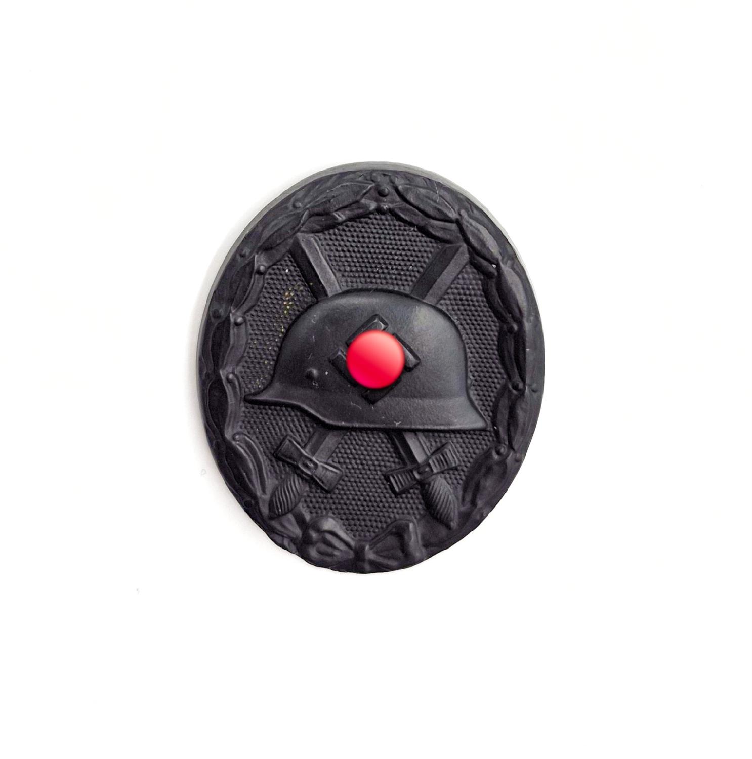 militaria : Insigne blessé noir précoce laiton 98% de peinture