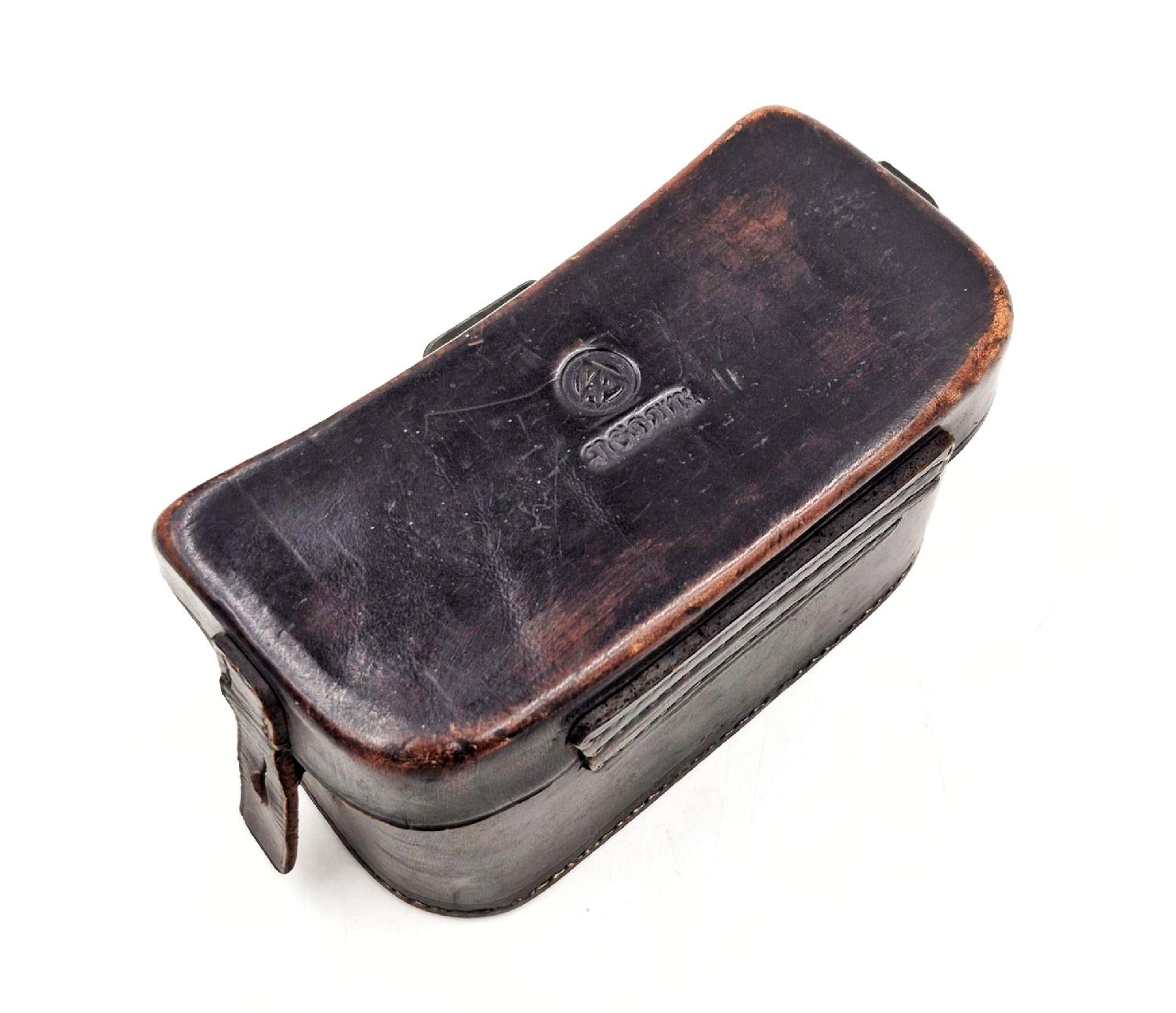 militaria : Cartouchiére infirmier SA 1934