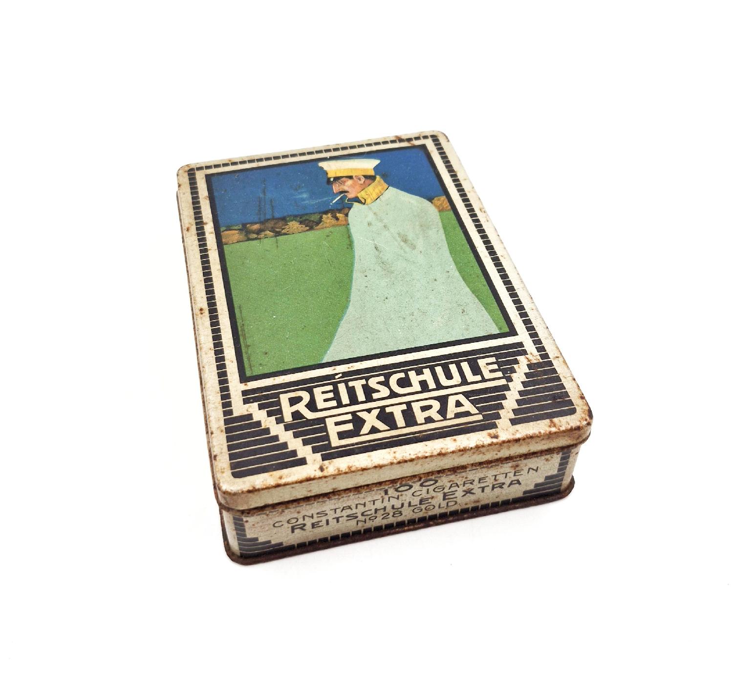 militaria : Boite de cigarette patriotique Reitschule Extra