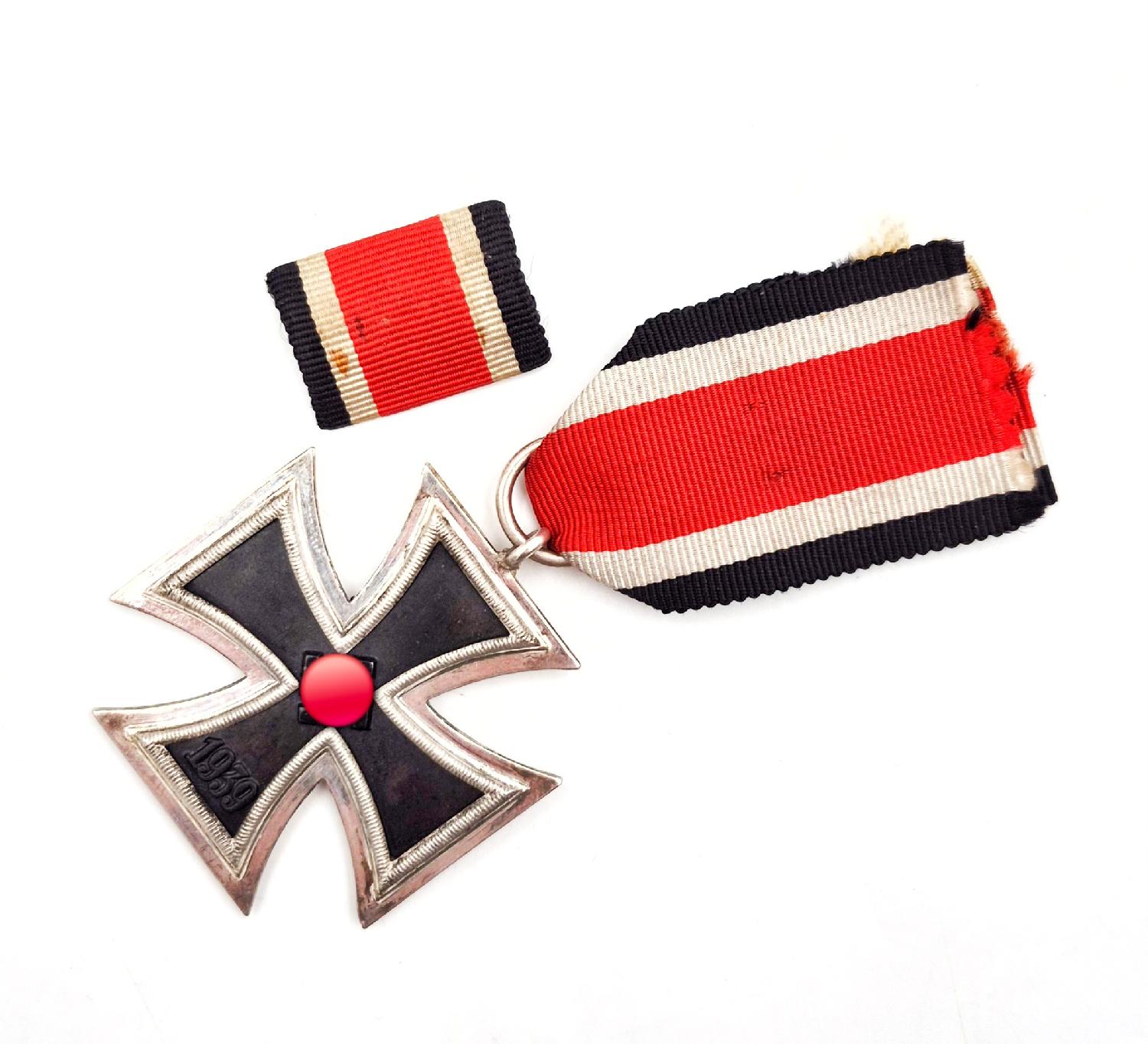 militaria : Croix de fer seconde classe 1939 poinçon 