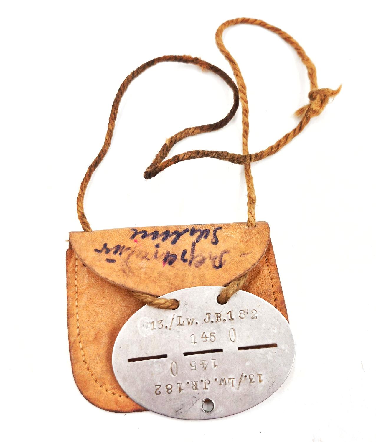 militaria : Étui et plaque d'identité allemande WW2