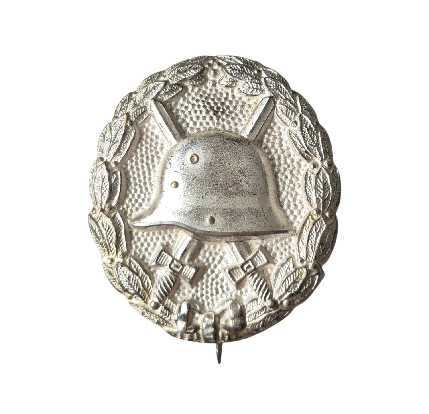 militaria : Insigne blessé argent WWI